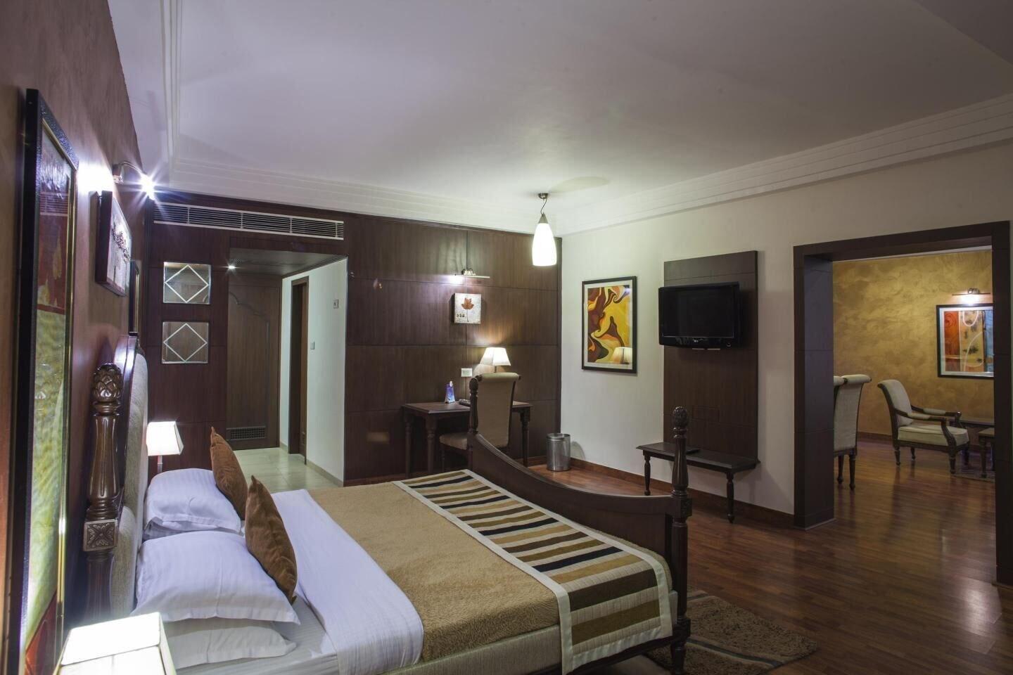 Hotel KC Residencia Katra  Exterior foto