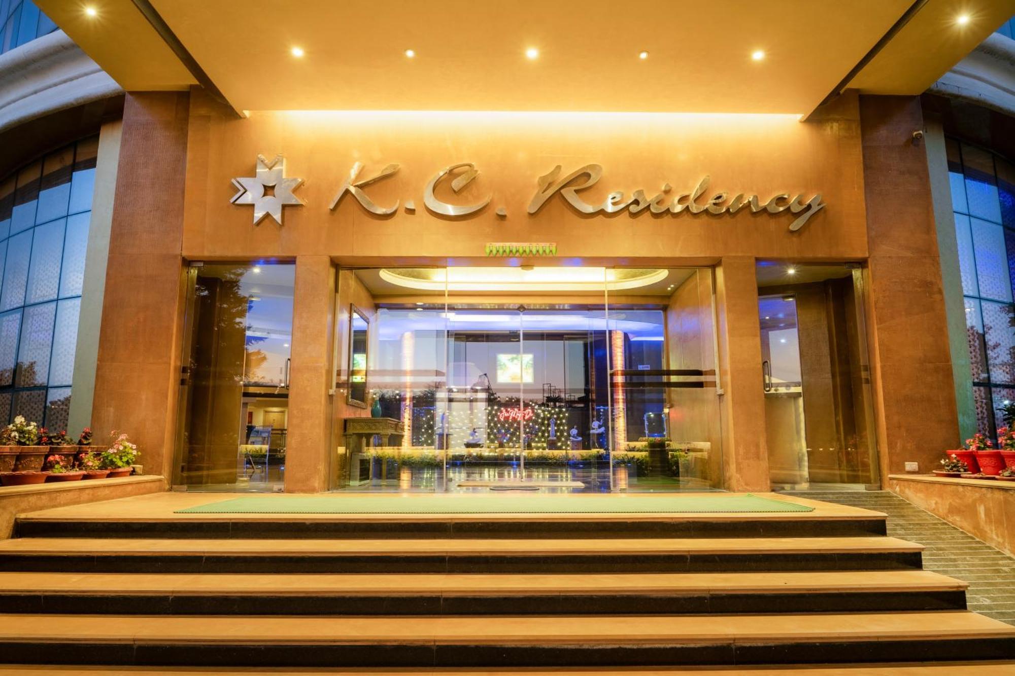Hotel KC Residencia Katra  Exterior foto