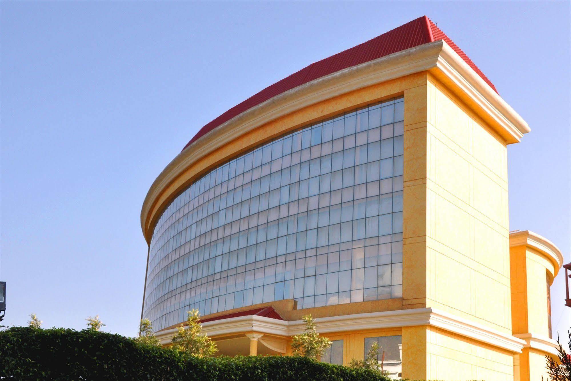 Hotel KC Residencia Katra  Exterior foto