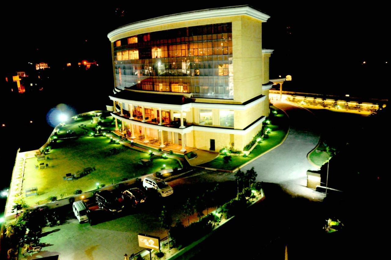 Hotel KC Residencia Katra  Exterior foto